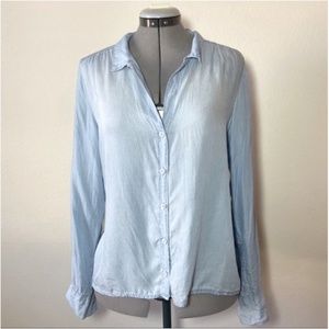 Cloth & Stone cross back chambray button down top